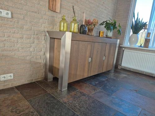 eiken dressoir van meubelfabriek Kluskens, Huis en Inrichting, Kasten | Dressoirs, Zo goed als nieuw, 150 tot 200 cm, 25 tot 50 cm