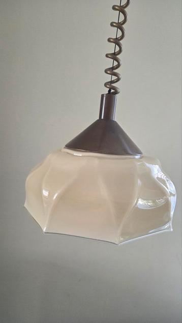 Antieke glazen lamp - brocante beschikbaar voor biedingen