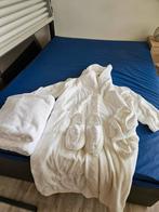 Badjas maat xxxl wit met slippers en 2 badlakens wit, Ophalen of Verzenden, Zo goed als nieuw, Wit