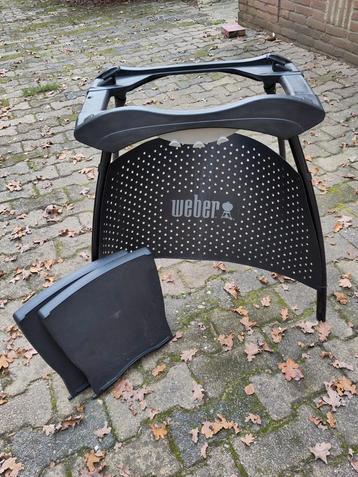 Weber barbecue onderstel en zijplanken beschikbaar voor biedingen