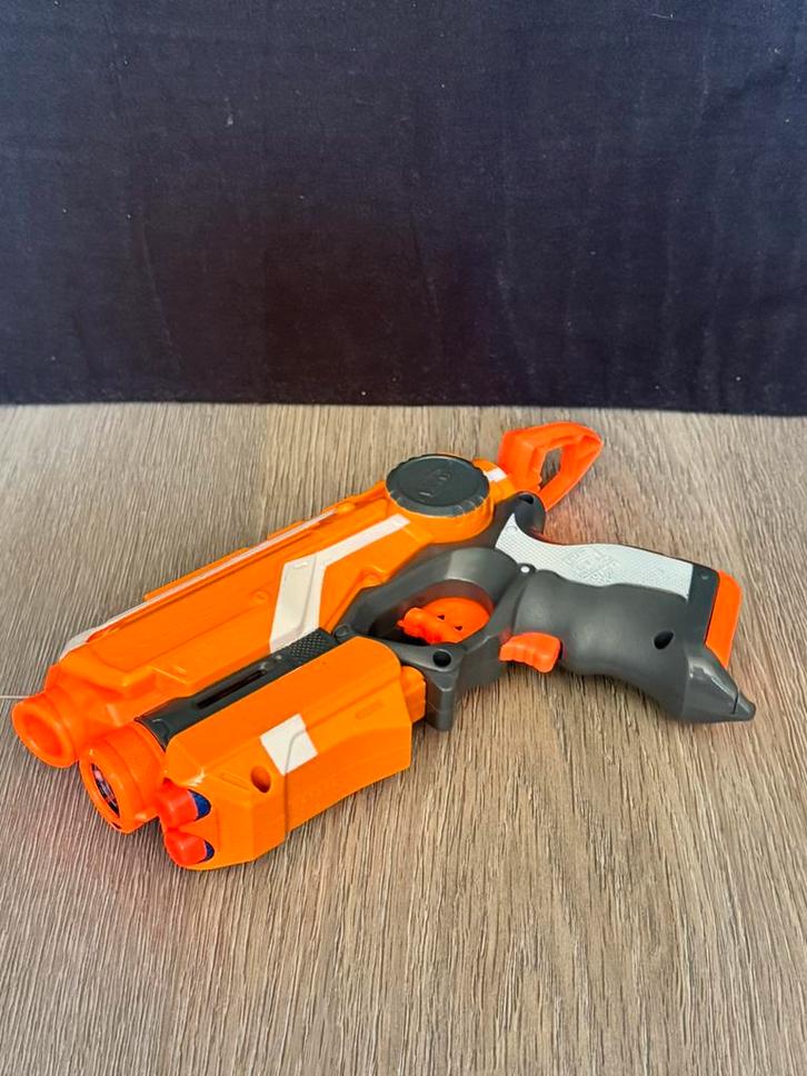 NERF complete set Nerf pistolen te koop, Kinderen en Baby's, Speelgoed | Buiten | Actiespeelgoed, Zo goed als nieuw, Ophalen of Verzenden