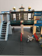 Lego 7498 Politiebureau - Nagenoeg Compleet!, Ophalen of Verzenden, Gebruikt