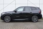 BMW iX1 eDrive20 M Sport / Sportstoelen / Adaptieve LED / M, Auto's, BMW, Gebruikt, Met garantie (alle), Zwart, Origineel Nederlands