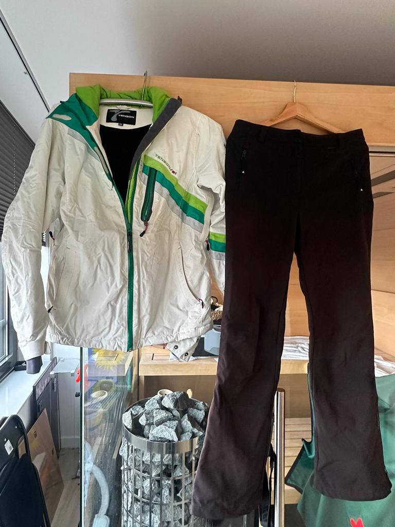 Dames skipak, Kleding | Dames, Wintersportkleding, Ophalen of Verzenden, Zo goed als nieuw, Maat 38/40 (M), Pak