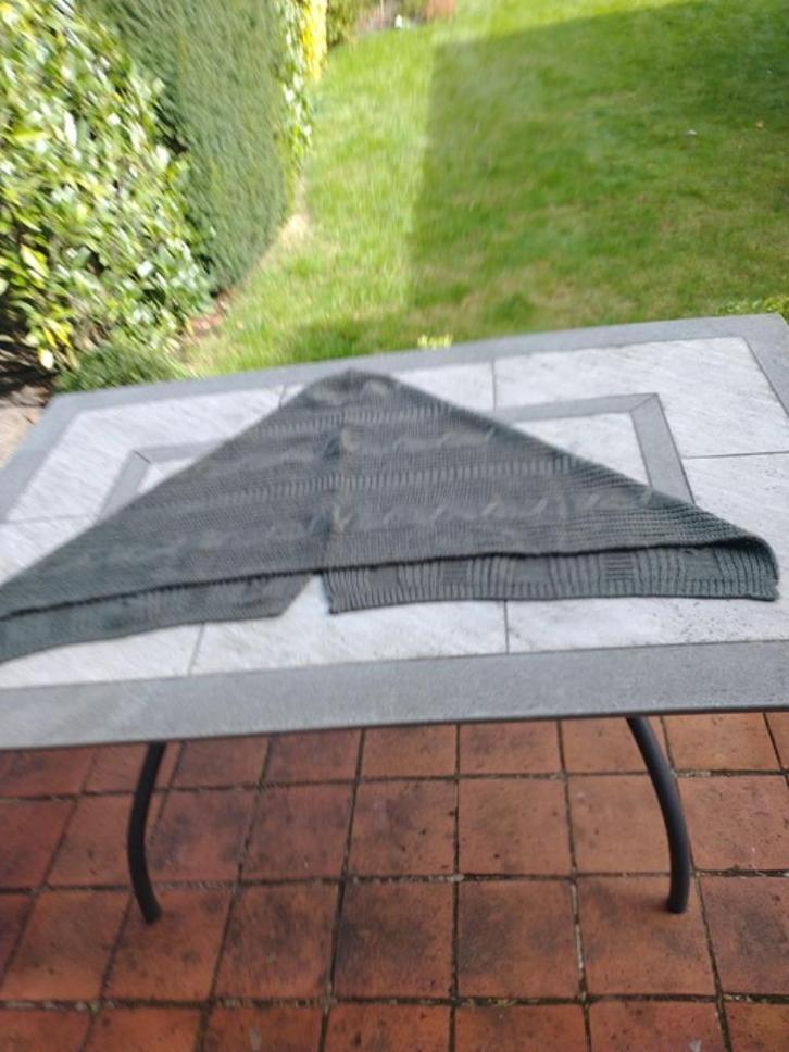 Duur, olijfgroen, wollen, nieuwe vest /poncho one size, Kleding | Dames, Truien en Vesten, Nieuw, Maat 38/40 (M), Groen, Ophalen of Verzenden