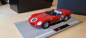 BBR Ferrari 250 TR61 Winner LeMans 1961 #10 beschikbaar voor biedingen