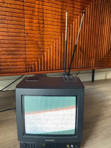 Vintage 1985 Game/hobbie TV (CRT) Grundig P25-449/12 beschikbaar voor biedingen