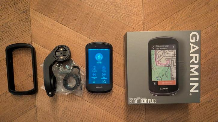 Garmin Edge 1030 PLUS, Fietsen en Brommers, Fietsaccessoires | Fietscomputers, Zo goed als nieuw, GPS, Ophalen of Verzenden