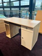 Bureau Wiki showroomkorting nieuw in doos, Ophalen, N.v.t., N.v.t., Zo goed als nieuw