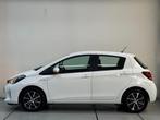 Toyota Yaris 1.5 Hybrid Trend Bi-Tone Navigatie Camera Lm Ve, Auto's, 1497 cc, Gebruikt, Euro 6, 4 cilinders