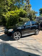 Mercedes v8 ML500 youngtimer, camera, multimedia scherm, Auto's, Automaat, Euro 5, 8 cilinders, Zwart