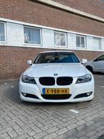 BMW 3-Serie 318i 143pk 2011 Wit, Auto's, Achterwielaandrijving, Wit, Handgeschakeld, Particulier