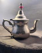 Een Marokkaanse metalen theepot., Ophalen of Verzenden, Zo goed als nieuw