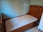 Antiek eenpersoonsbed 106x202, Antiek en Kunst, Antiek | Meubels | Bedden, Ophalen