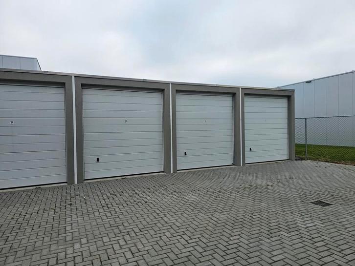 Garagebox, storage XL, camperstalling 27m2 mooi centraal, Auto diversen, Autostallingen en Garages