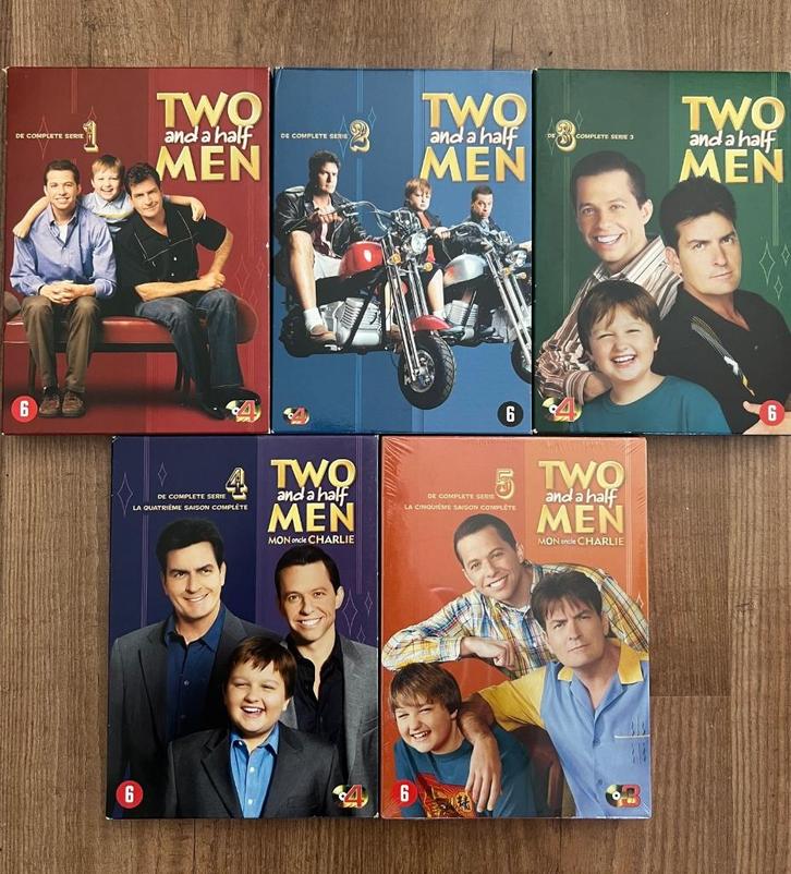 DVD Two and a half men - seizoen 1 t/m 5, Cd's en Dvd's, Dvd's | Tv en Series, Zo goed als nieuw, Komedie, Vanaf 6 jaar, Ophalen of Verzenden