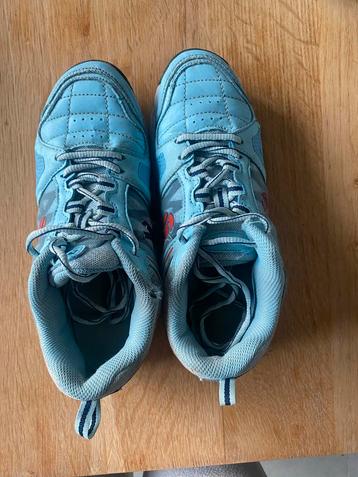 Brabo hockeyschoenen maat 36 beschikbaar voor biedingen