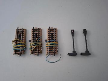 Marklin H0 5112/5113 3x ontkoppelrail en 2x lichtmast beschikbaar voor biedingen