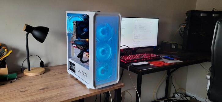 i7 8700k / GA-Z370p / MSI 1070 Gaming X / Dutzo C321 mesh, Computers en Software, Desktop Pc's, Refurbished, 3 tot 4 Ghz, HDD