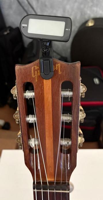 Te koop een KORG AW-2 Clip On tuner zgan. beschikbaar voor biedingen