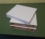 3 Wandplanken IKEA crème/wit zwevend 30cm lang x 26cm diep, Ophalen, Zo goed als nieuw