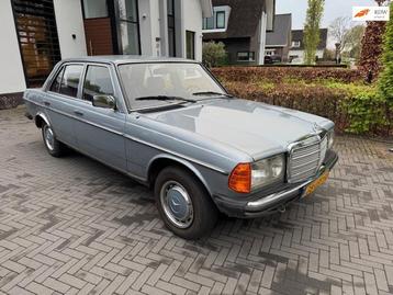 Mercedes-Benz 200-280 (W123) W123 230 E Automaat beschikbaar voor biedingen