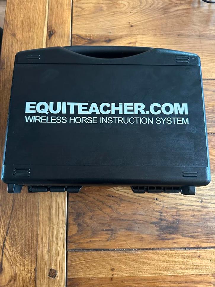 EquiTeacher draadloos instructiesysteem, Dieren en Toebehoren, Paarden en Pony's | Overige Paardenspullen, Gebruikt, Dressuur