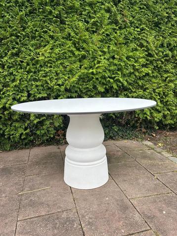 Moooi design eettafel, design Marcel Wanders beschikbaar voor biedingen