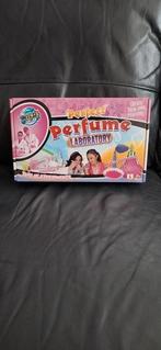 🛍Leuk laboratorium en zelf parfum maken zie foto's🛍, Ophalen of Verzenden, Nieuw