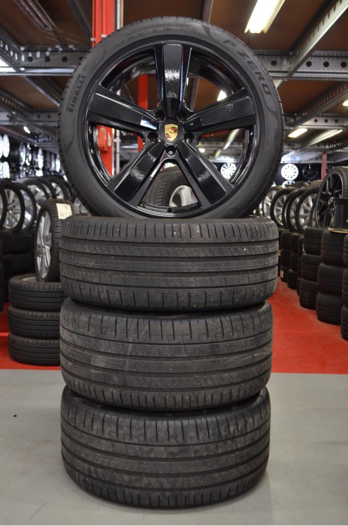 Org. 22" Porsche Cayenne Breed velgen + Zomerbanden + TPMS, Auto-onderdelen, Banden en Velgen, Banden en Velgen, Zomerbanden, Overige maten