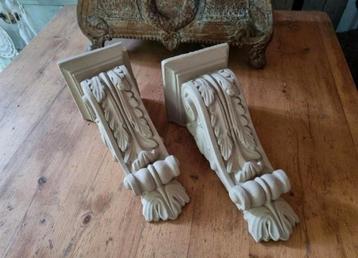 2  zware Barok console Brocante ornamenten shabby chic Barok beschikbaar voor biedingen