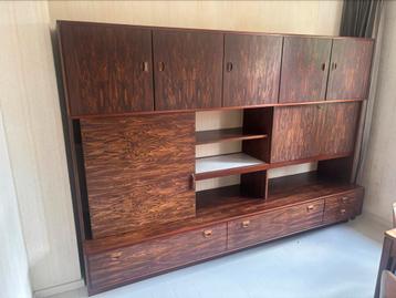 Vintage wandmeubel jaren 60 beschikbaar voor biedingen