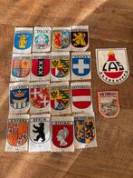 Verzameling van 18 diverse patches, Verzamelen, Speldjes, Pins en Buttons, Ophalen of Verzenden, Gebruikt, Stad of Land, Button