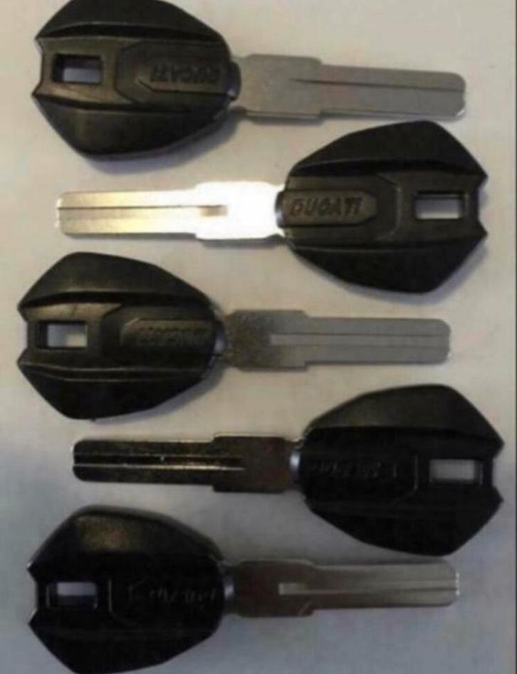 Ducati sleutel nieuw ongeslepen, Motoren, Onderdelen | Ducati, Nieuw, Ophalen of Verzenden