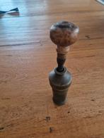 Barokke  pillenpers  17e eeuw brons gegoten, Ophalen of Verzenden