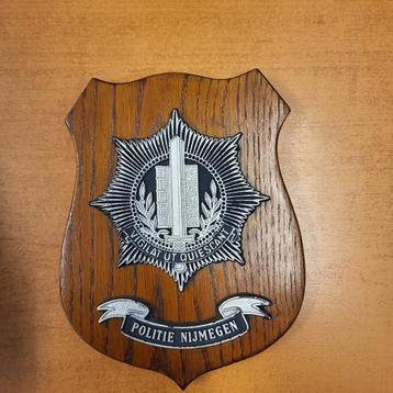 Politie Nijmegen  bordje beschikbaar voor biedingen