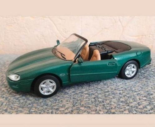 jaguar Xk8 Newray schaal 1 32 , leuk /gaaf met frictiemotor, Hobby en Vrije tijd, Modelauto's | 1:32, Auto, Overige merken, Ophalen of Verzenden