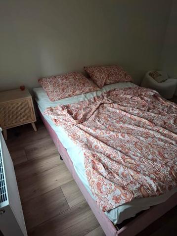 NIEUW fluweel roze bedframe 140 x 200