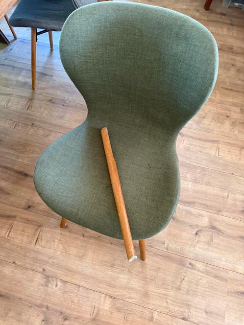 GEZOCHT stoelpoot eetkamerstoel Helgum (leenbakker), Huis en Inrichting, Stoelen, Zo goed als nieuw, Ophalen of Verzenden