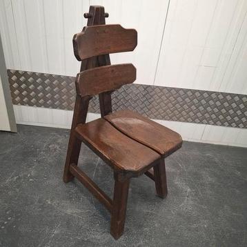 vintage brutalist 2 houten stoelen eetkamerstoelen beschikbaar voor biedingen