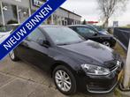 Volkswagen Golf 1.0 TSI Comfortline * 110 PK * 6-bak * PDC *, Voorwielaandrijving, Stof, Gebruikt, Zwart