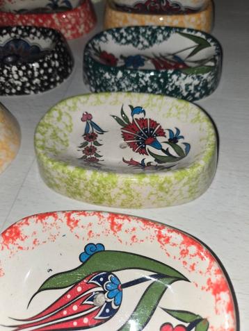 Keramiek | Zeepbakjes met traditionele motieven beschikbaar voor biedingen