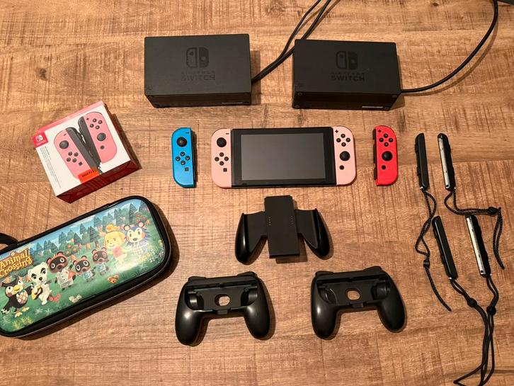 Nintendo switch met toebehoren, Spelcomputers en Games, Spelcomputers | Nintendo Switch, Gebruikt, Switch Original, Met 2 controllers