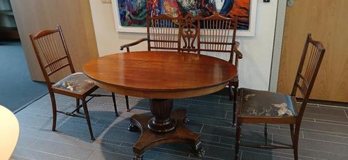 Mooie vintage set, tafel met bank en 2 stoeltjes, Antiek en Kunst, Antiek | Meubels | Tafels, Ophalen