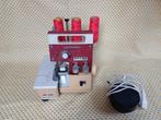 Riccar Lockmachine 330, Hobby en Vrije tijd, Naaimachines en Toebehoren, Ophalen of Verzenden, Naaimachine, Overige merken