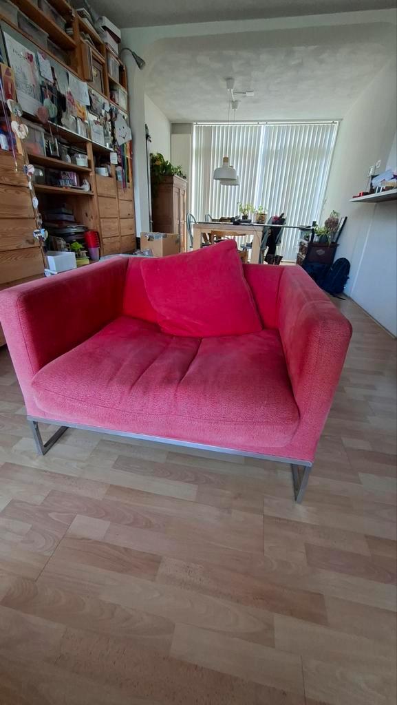 Comfortabele fauteuil- b&b italia - rood, Huis en Inrichting, Fauteuils, Gebruikt, Metaal, Stof, 75 tot 100 cm, 75 tot 100 cm