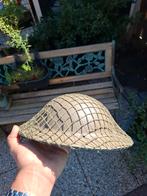 Belgische Brodie helm met helmnet, Verzamelen, Ophalen of Verzenden, Landmacht, Overige gebieden, Helm of Baret