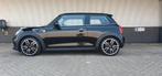 Zeer mooie Mini 1.5 Cooper 2e Eigenaar!2017 Zwart, Auto's, Voorwielaandrijving, Zwart, 4 stoelen, Zwart