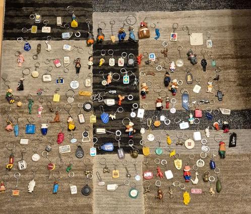 158 stuks prachtige miniatuur poppen, sleutelhangers., Verzamelen, Sleutelhangers, Gebruikt, Overige typen, Ophalen of Verzenden