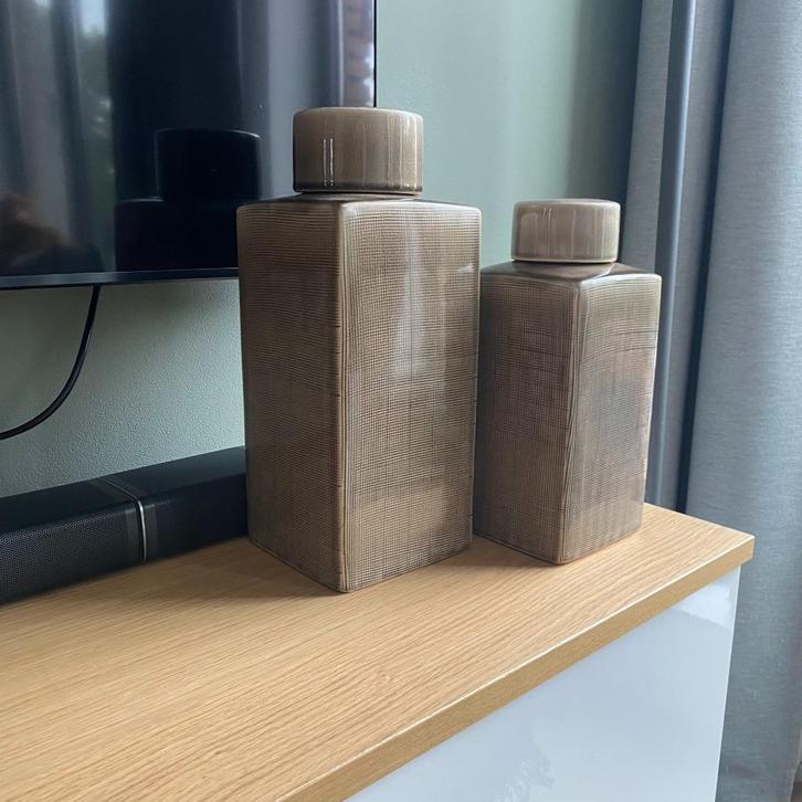 Set van 2 keramieken decoratieve potten met deksel, Huis en Inrichting, Woonaccessoires | Vazen, Zo goed als nieuw, Overige kleuren